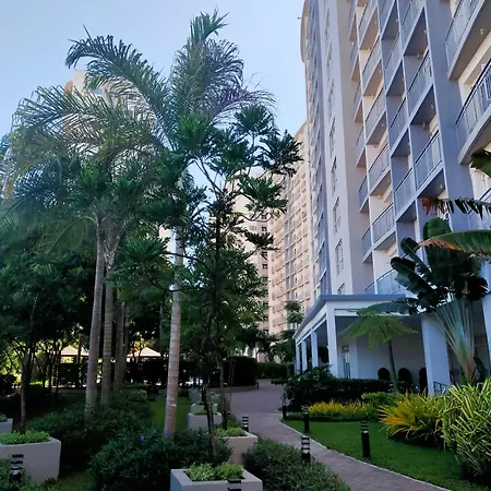 1Br Topmost Floor Sm Southmall View With Internet And Netflix