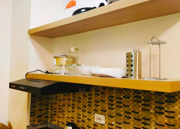 1br Topmost Floor Sm Southmall View With Internet And Netflix 3*