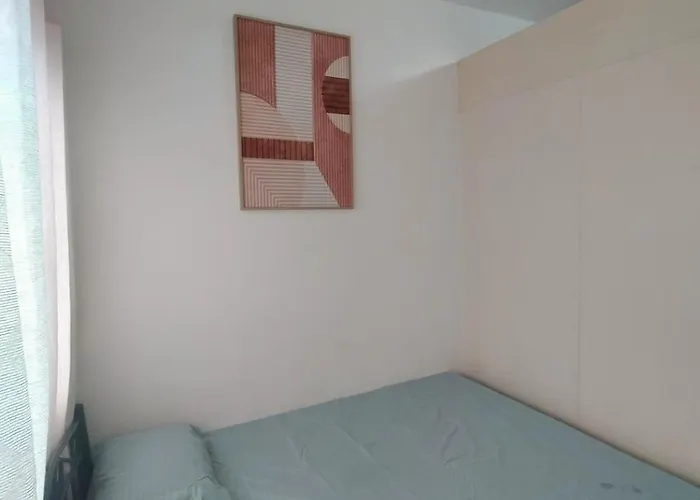 1br Topmost Floor Sm Southmall View With Internet And Netflix Aparthotel