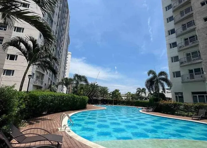 Aparthotel 1br Topmost Floor Sm Southmall View With Internet And Netflix