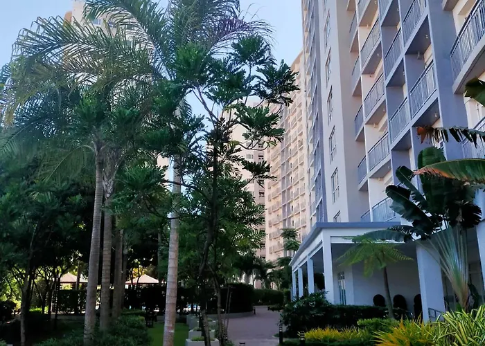 1br Topmost Floor Sm Southmall View With Internet And Netflix